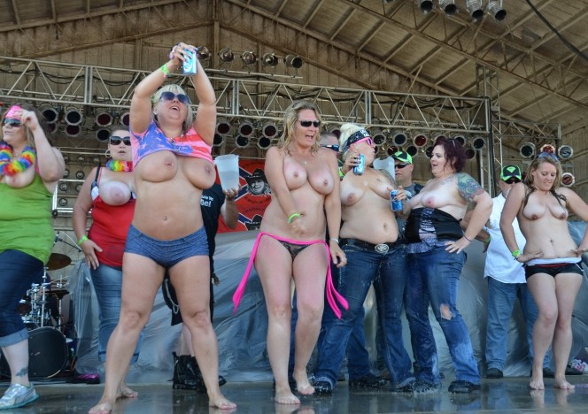 072914_big_twins_saturday_contest_at_abate_2014_algona_iowa_biker_rally