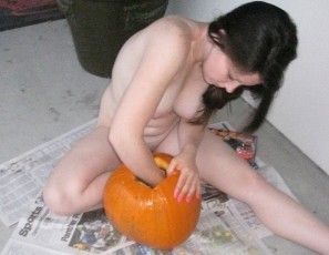 102710_lexi_naked_pumpkin_carving