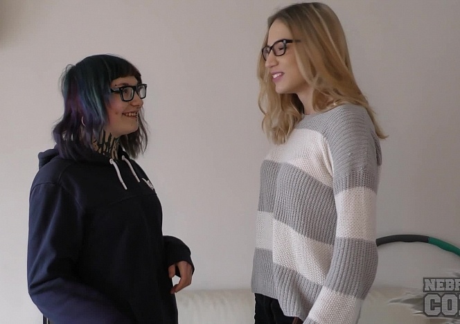 041421_andy_teen_and_miss_pussycat_meet_for_first_time_lesbians_on_the_white_casting_couch