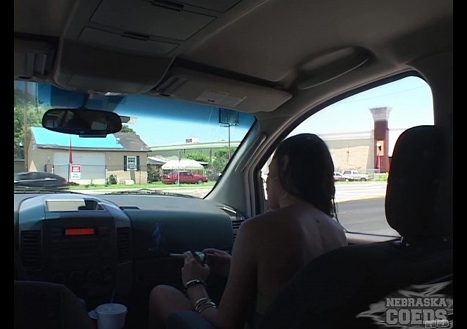 072209_raquel_riding_back_to_the_airport_flashing_her_perfect_big_tits