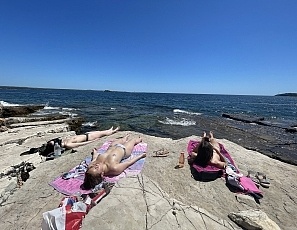 081722_4girl_naked_sunbathing_and_swimming_on_island_vacation_with_sammy_adriana_miss_pussycat_rebeka_ruby