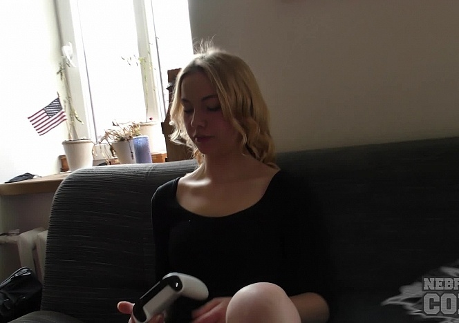 090617_hot_petite_model_sarah_lets_me_use_a_dildo_on_her_pov_and_feel_her_body_while_she_plays_xbox